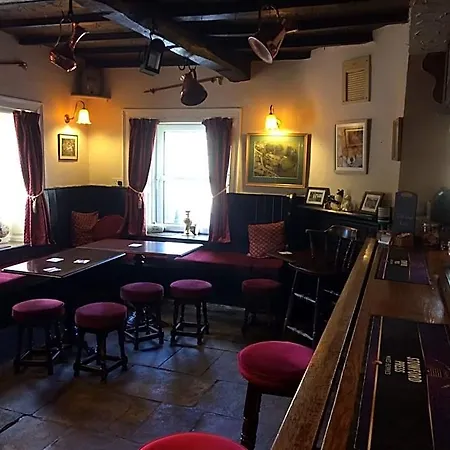Fox And Hounds