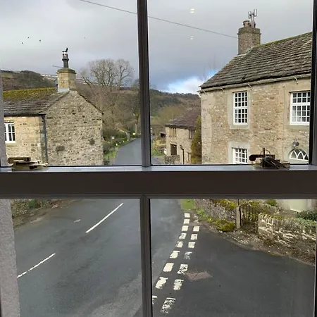 Kro Fox And Hounds Starbotton